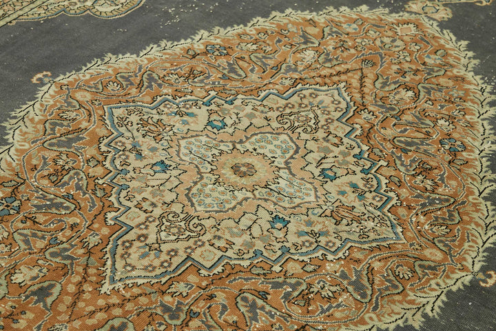 7x10 Hand-Knotted Turkish Wool Rug - 49066