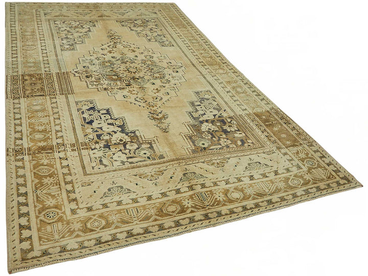 6x10 Beige Vintage Anatolian Rug - 49384