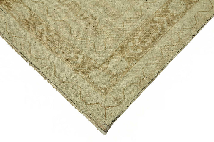 6x9 Beige Vintage Anatolian Rug - 49386