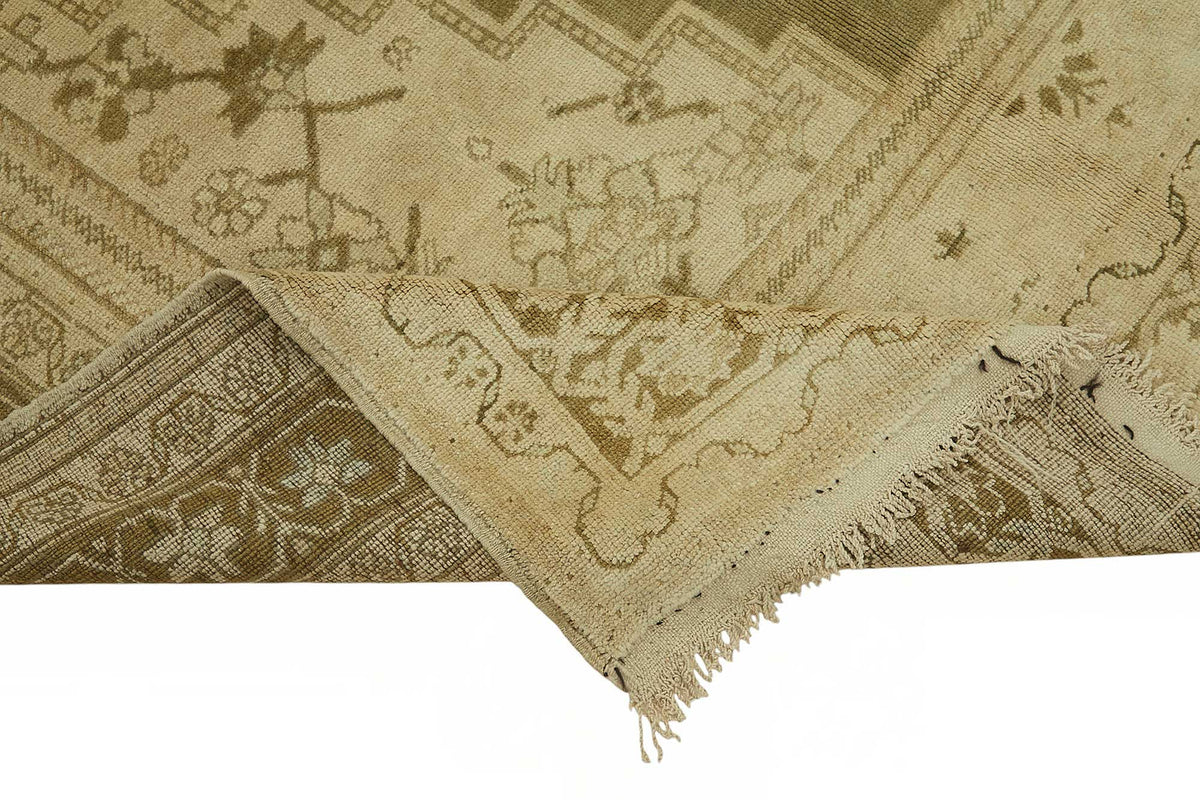 6x9 Beige Vintage Anatolian Rug - 49391