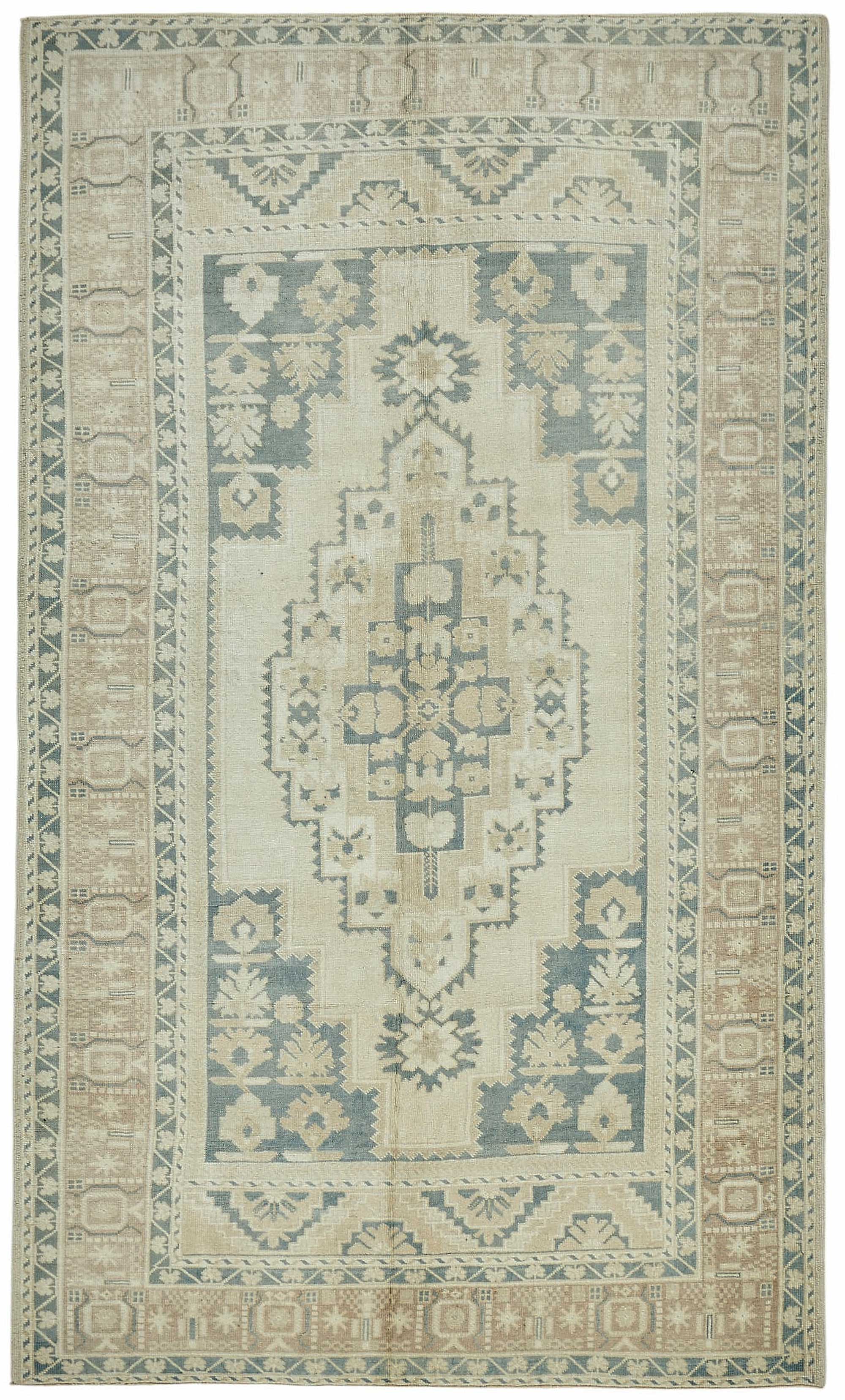6x9 Beige Vintage Anatolian Rug - 49398