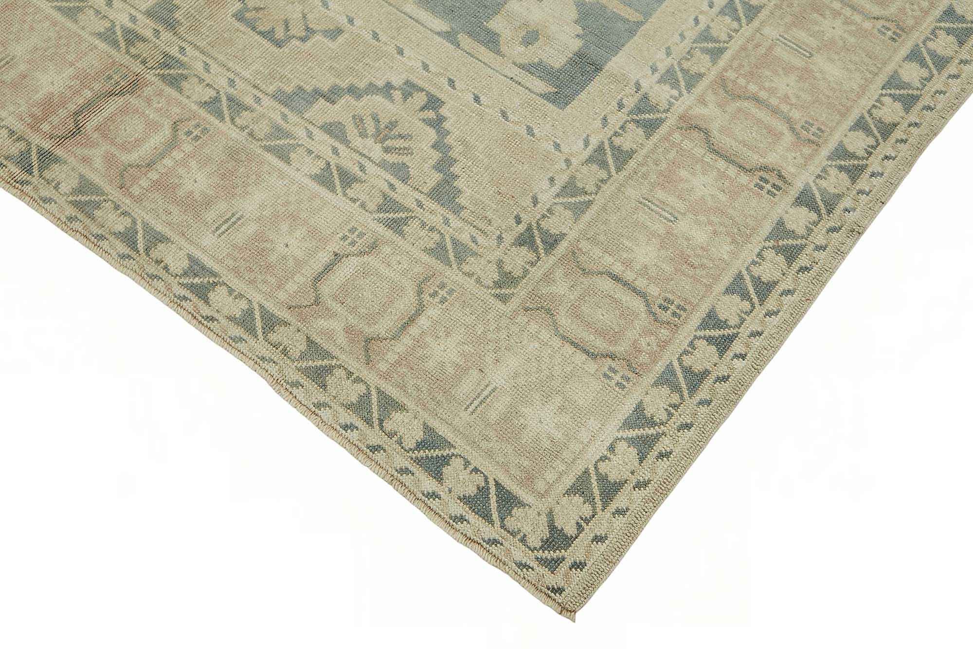 6x9 Beige Vintage Anatolian Rug - 49398