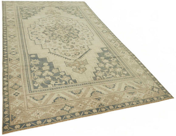 6x11 Beige Vintage Anatolian Rug - 49405