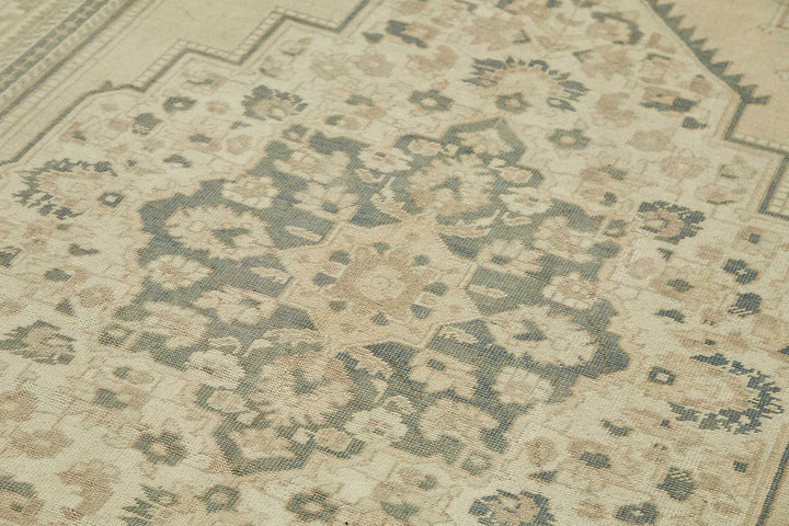 6x11 Beige Vintage Anatolian Rug - 49405