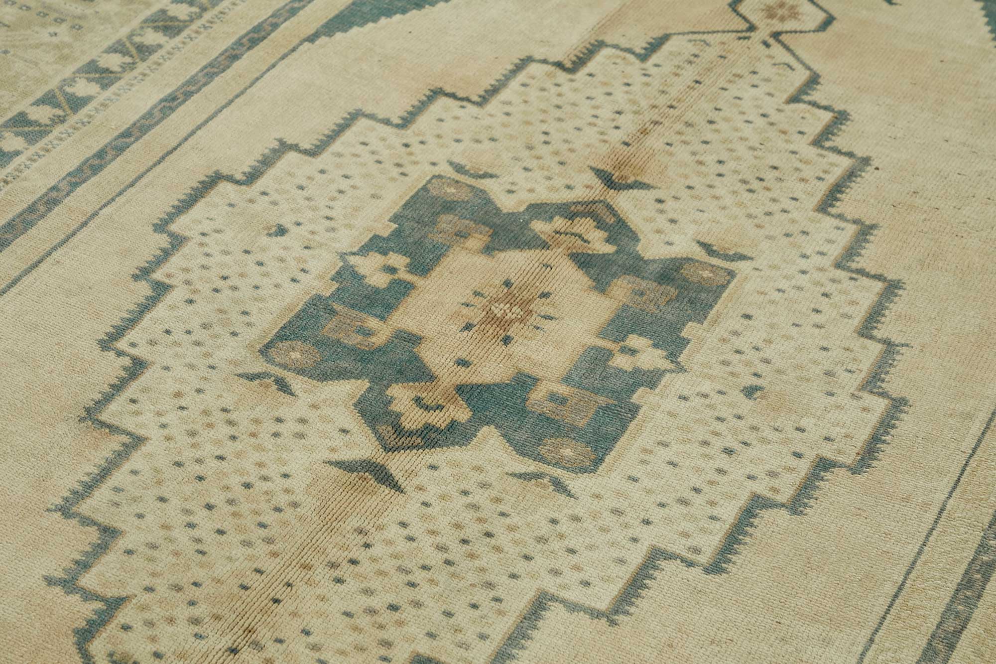 6x11 Beige Vintage Anatolian Rug - 49411
