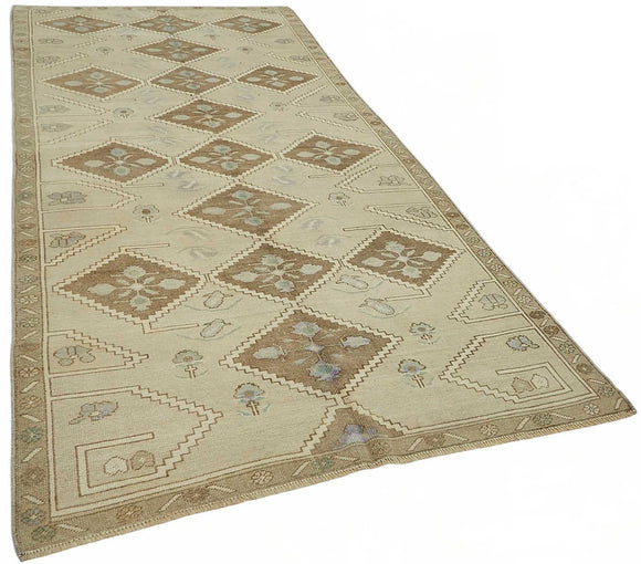 5x10 Beige Vintage Anatolian Rug - 49419