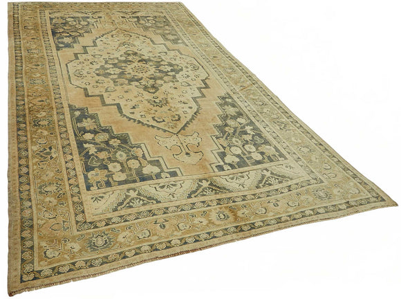 6x11 Beige Vintage Anatolian Rug - 49432