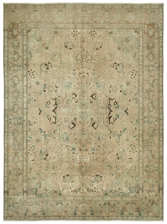 9x12 Handwoven Persian Rug - 49471