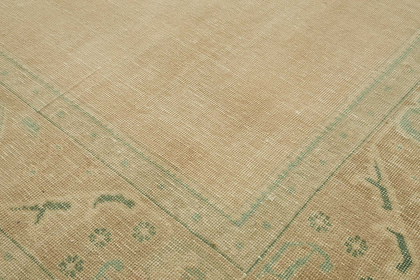 9x13 Handwoven Persian Rug - 49472