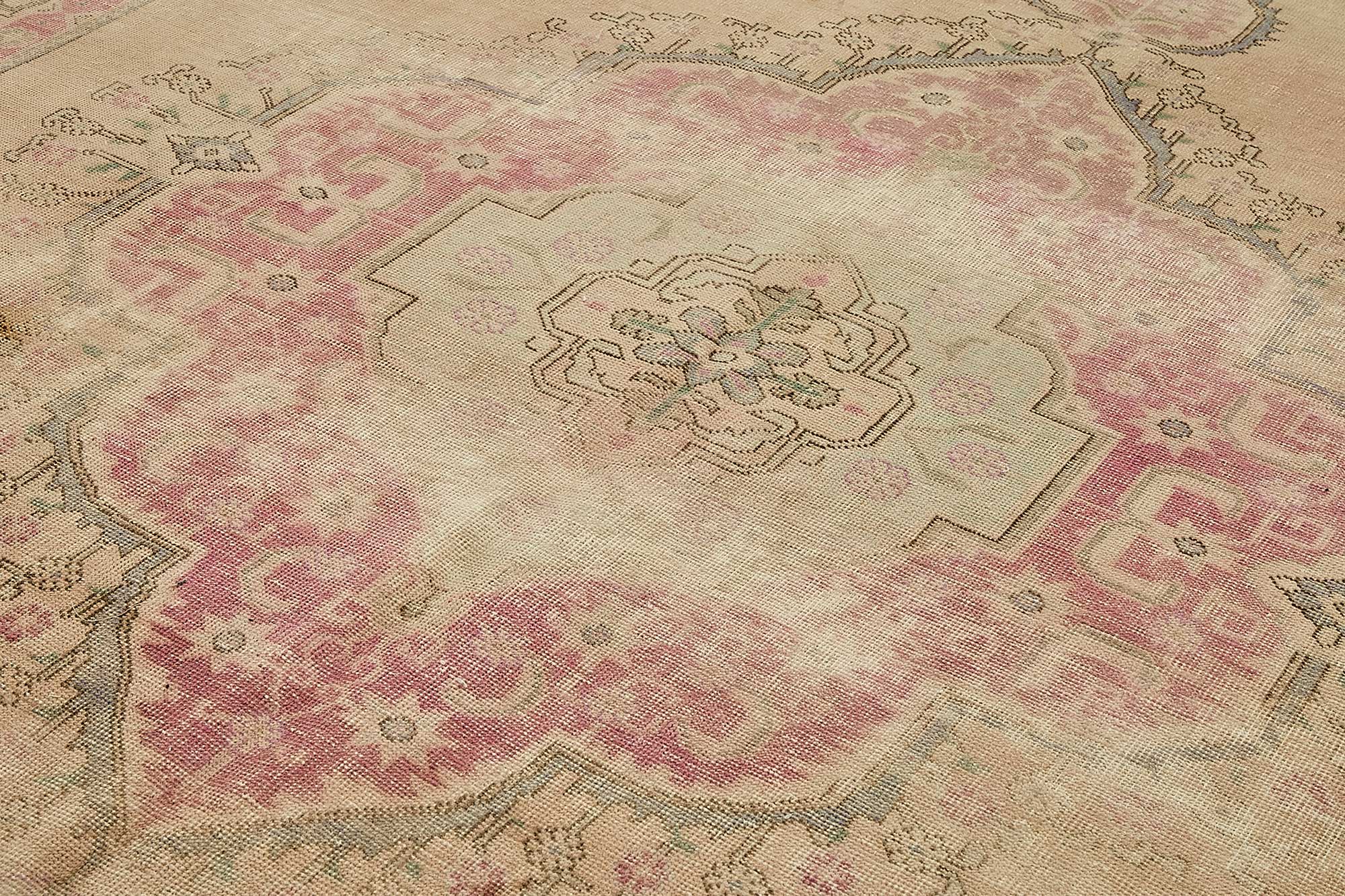 9x13 Handwoven Persian Rug - 49473