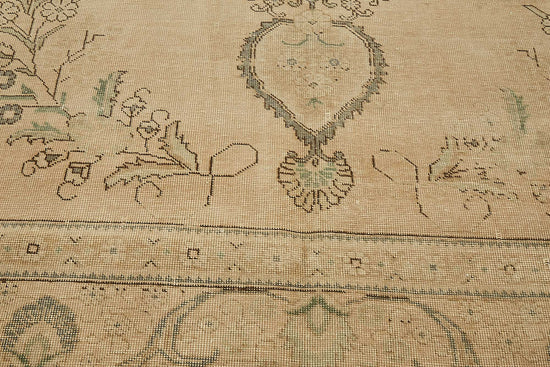 10x13 Handwoven Persian Rug - 49475