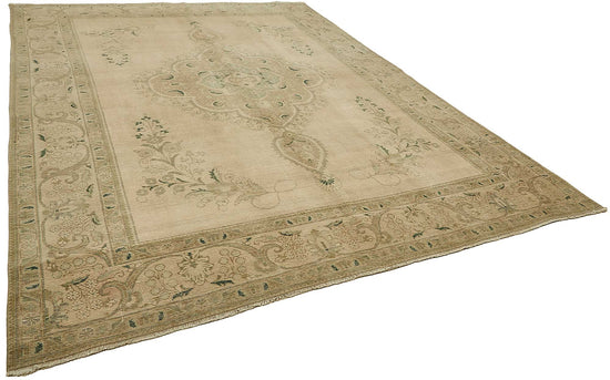 10x13 Handwoven Persian Rug - 49476