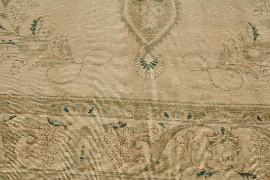 10x13 Handwoven Persian Rug - 49476