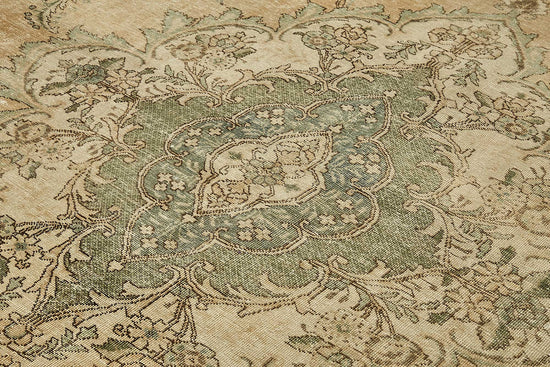 10x13 Handwoven Persian Rug - 49478