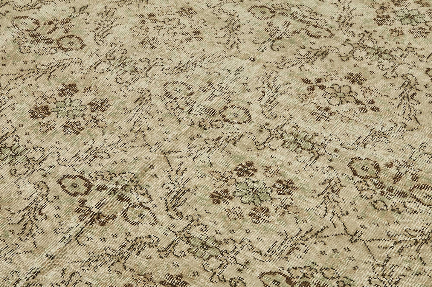 7x10 Hand-Knotted Turkish Vintage Rug - 49660