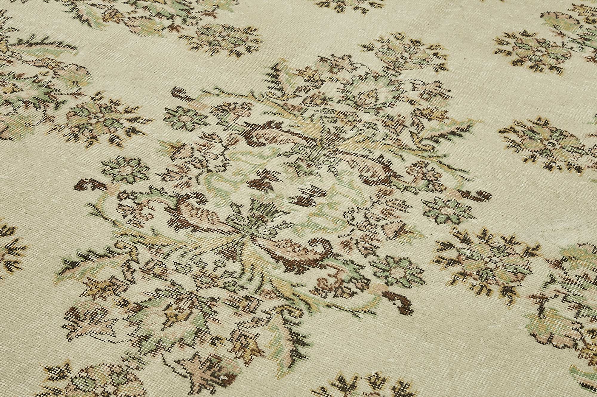 7x10 Hand-Knotted Turkish Vintage Rug - 49673