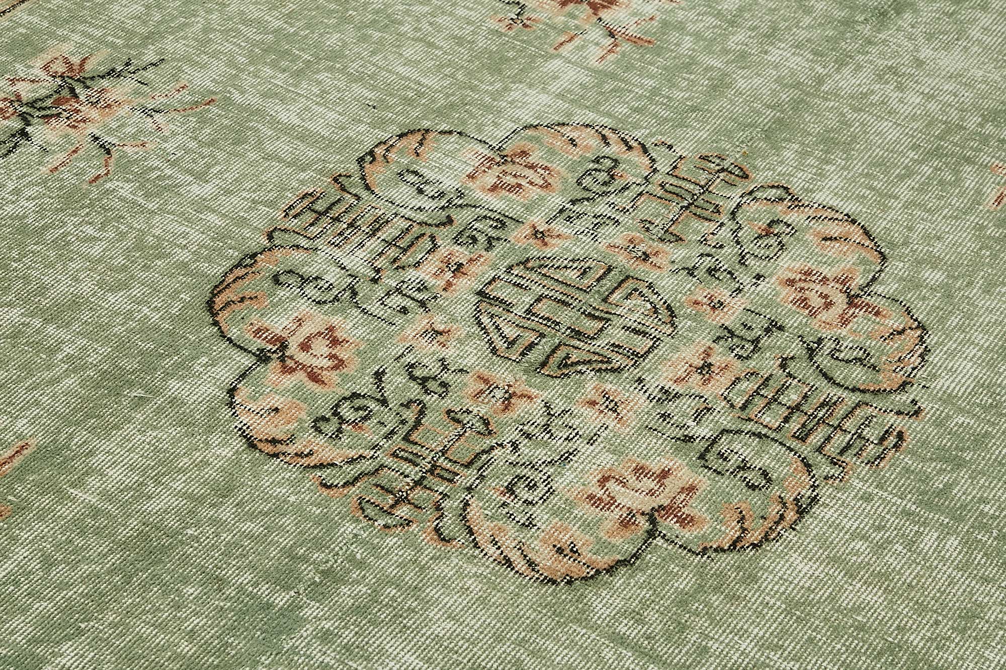 7x10 Hand-Knotted Turkish Vintage Rug - 49675
