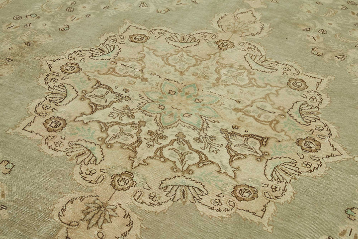 10x12 Handwoven Persian Rug - 49691