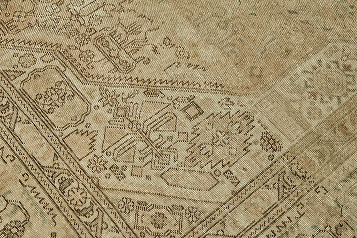 8x11 Handwoven Persian Rug - 49693