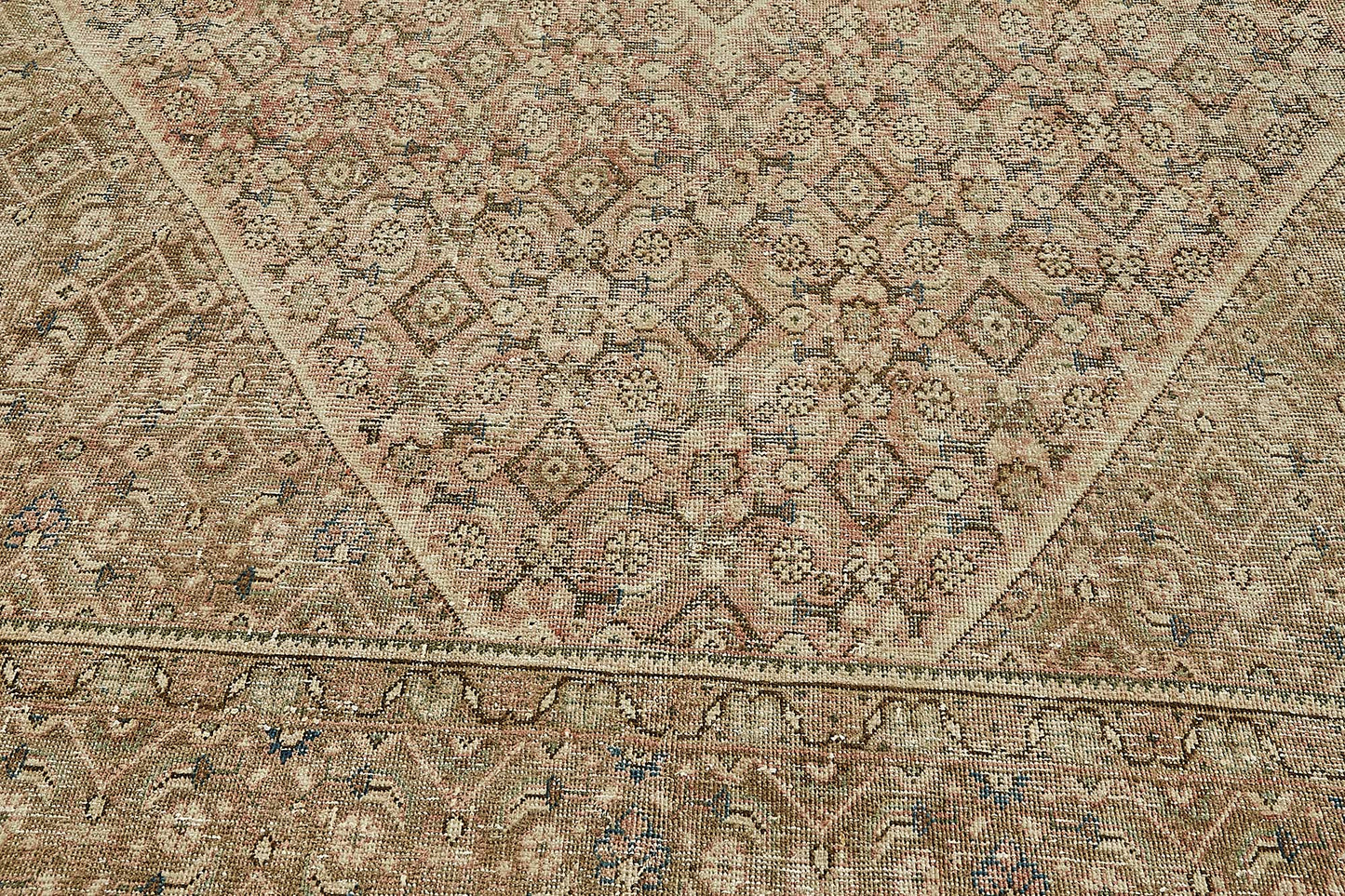9x13 Handwoven Persian Rug - 49699