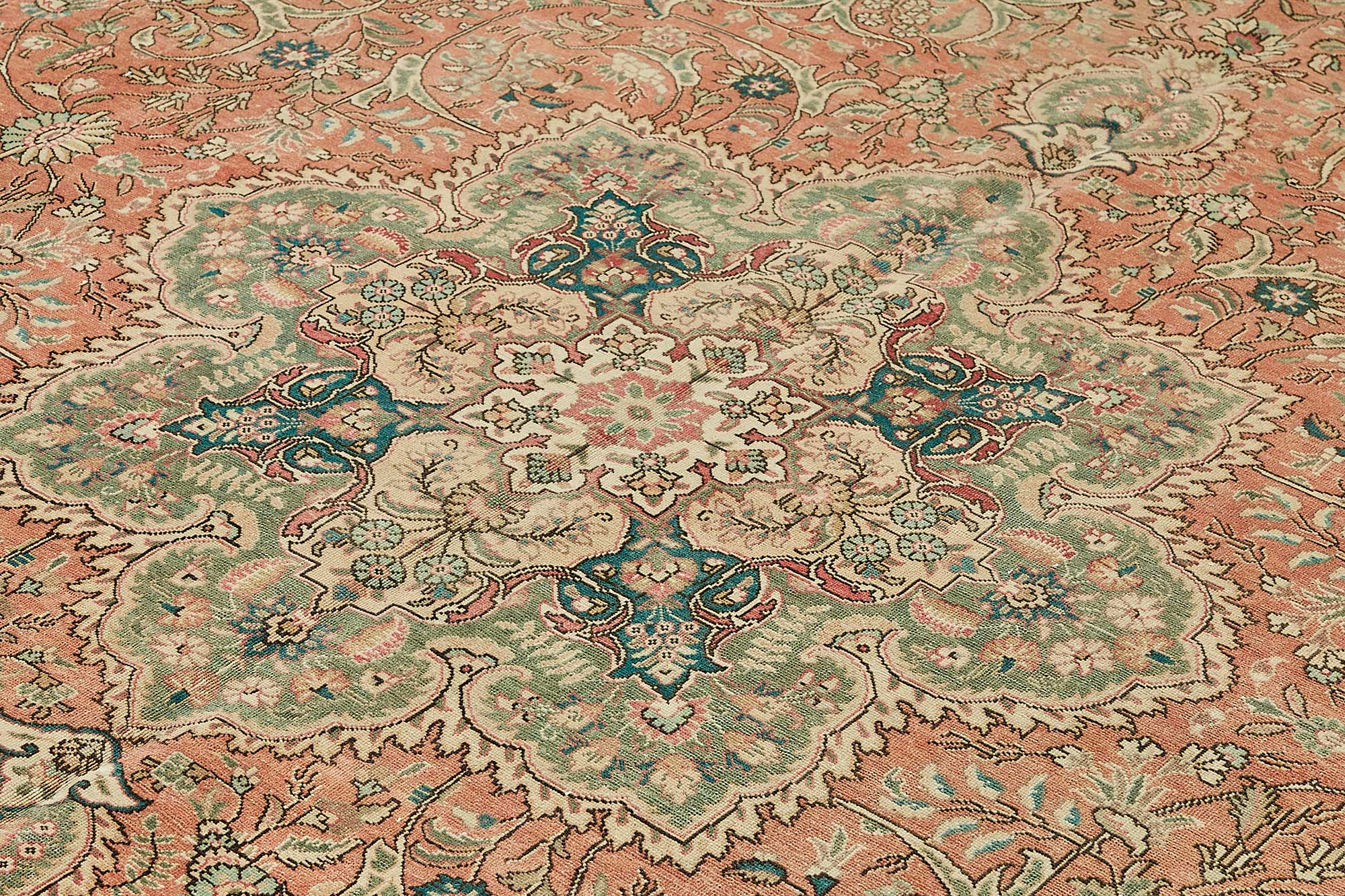 10x13 Handwoven Persian Rug - 49700