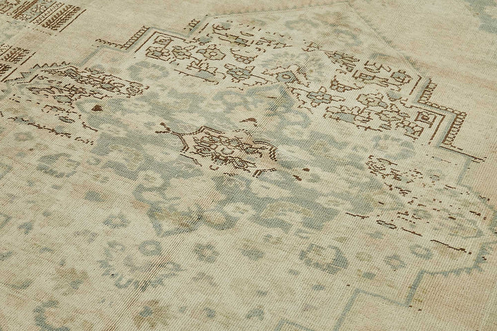 6x11 Beige Handmade Oriental Rug - 49797