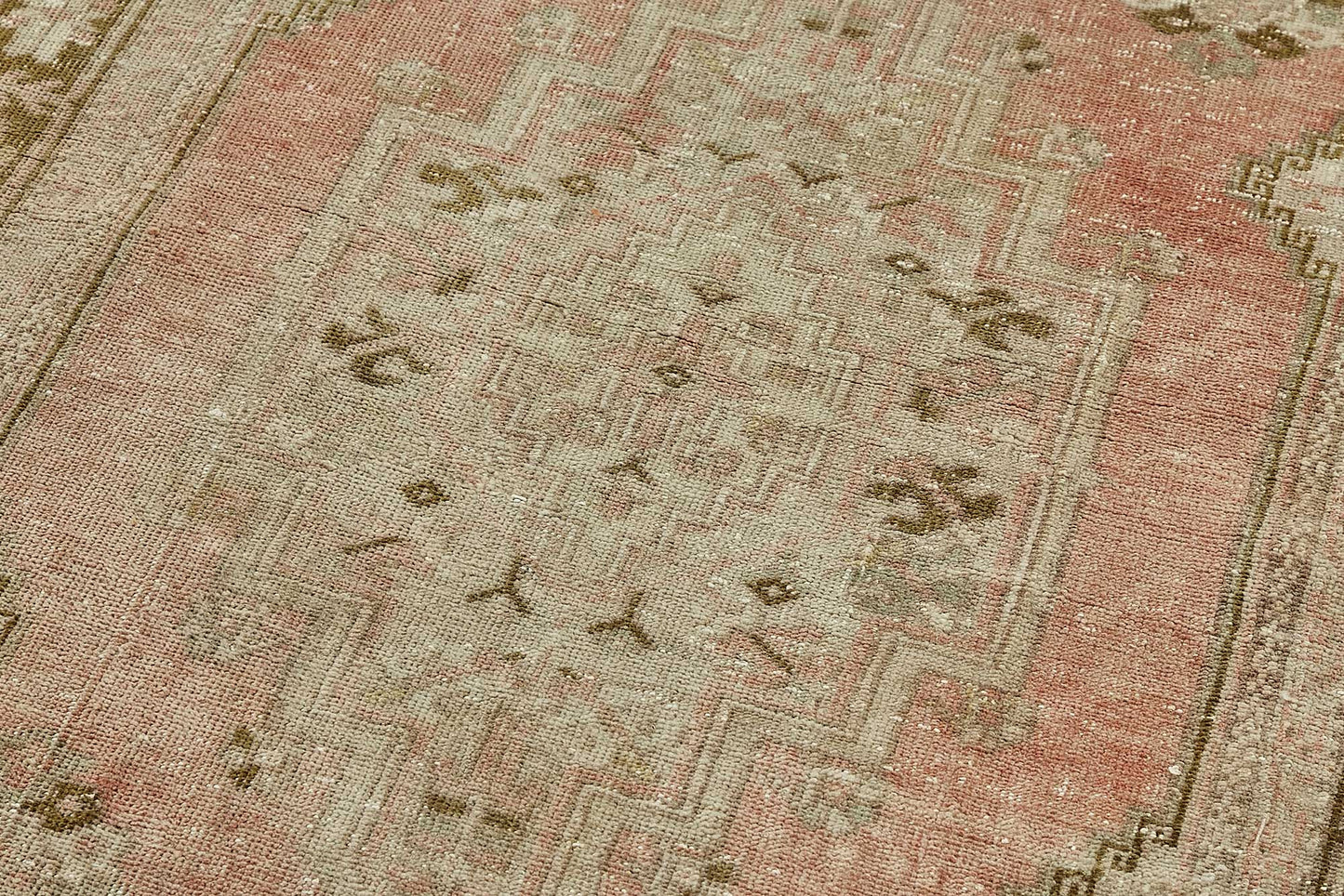 4x7 Beige Small Oriental Rug - 49798