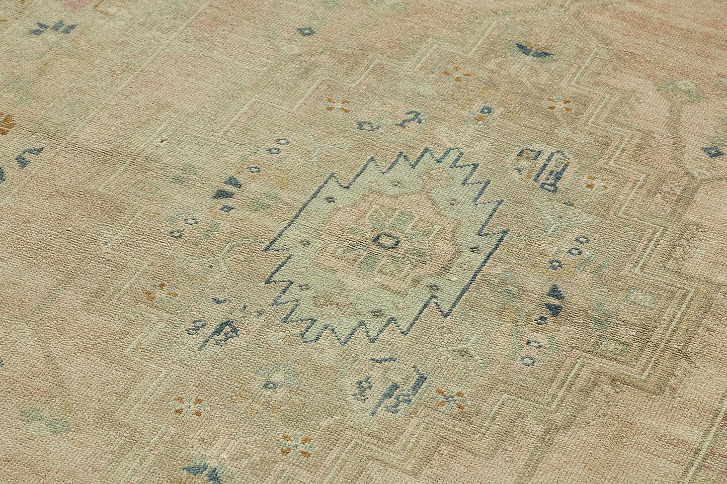 4x9 Beige Handmade Oriental Rug - 49822