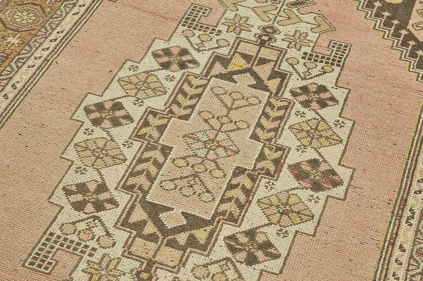 4x7 Beige Small Oriental Rug - 49853