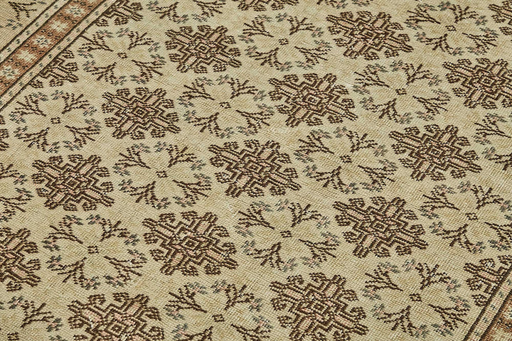 4x6 Beige Small Oriental Rug - 49923