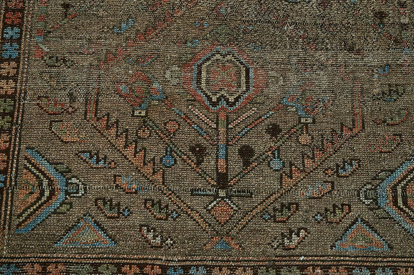 4x6 Antique Persian Bakhtiari Rug - 50021
