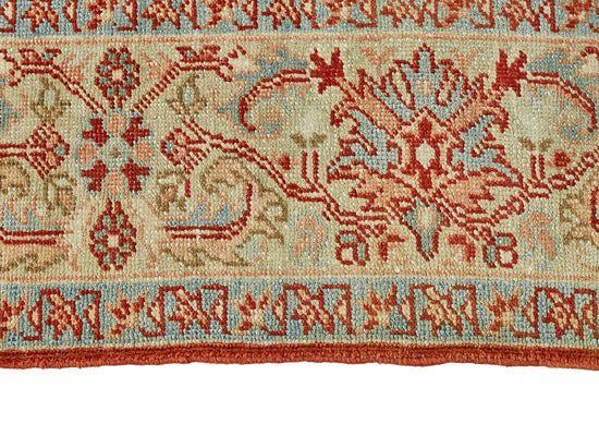 5x6 Beige Antique Persian Serapi Rug - 50022