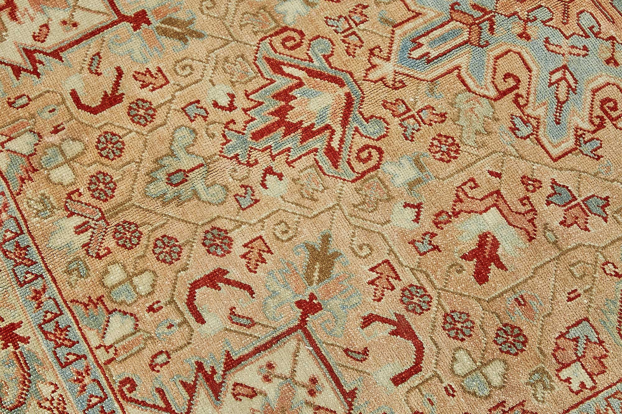 5x6 Beige Antique Persian Serapi Rug - 50022