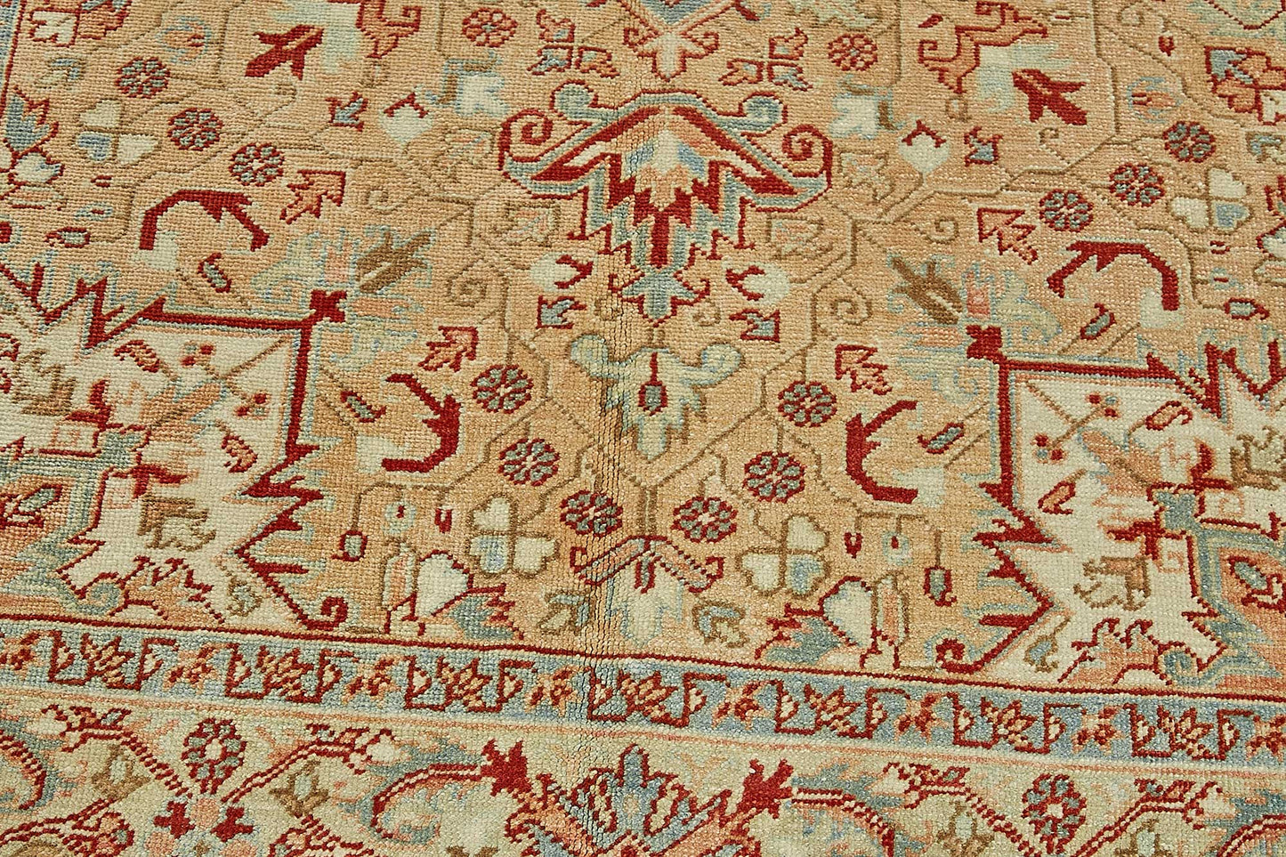 5x6 Beige Antique Persian Serapi Rug - 50022