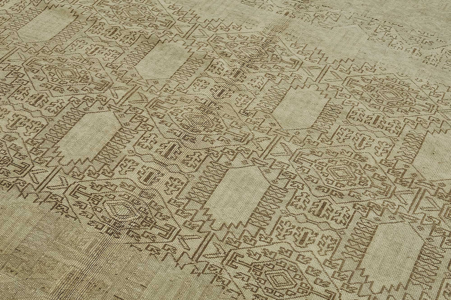 7x10 Antique Persian Bijar Rug - 50077