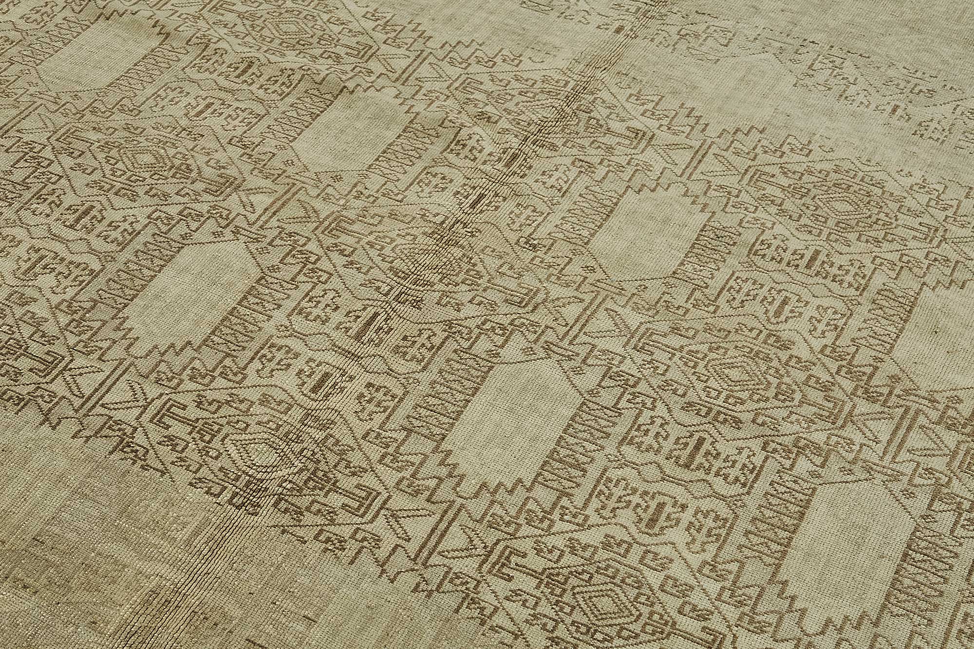 7x10 Antique Persian Bijar Rug - 50077