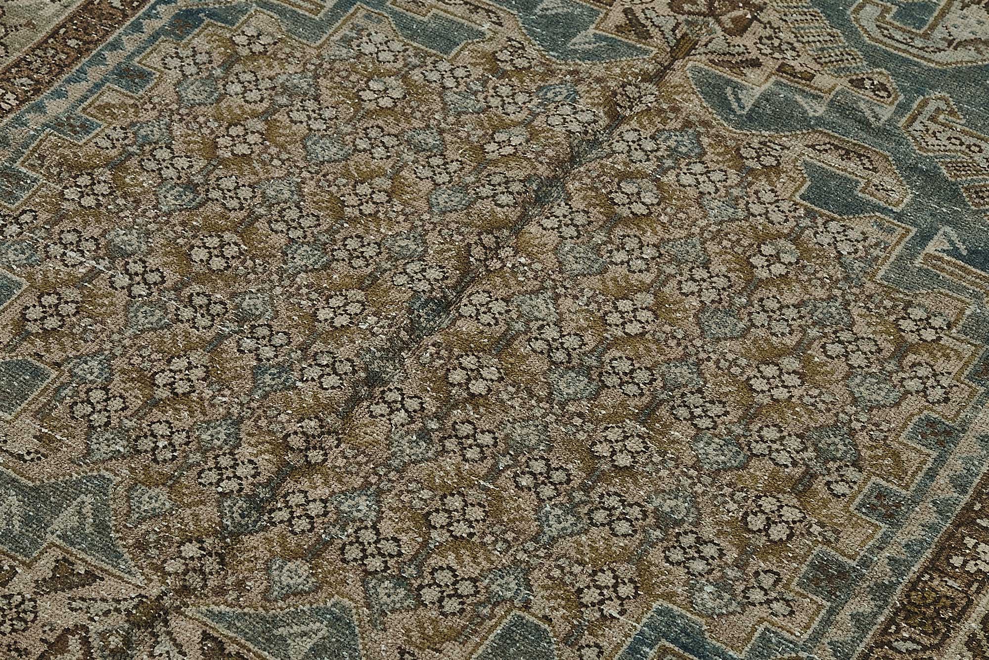 4x6 Antique Persian Heriz Rug - 50082