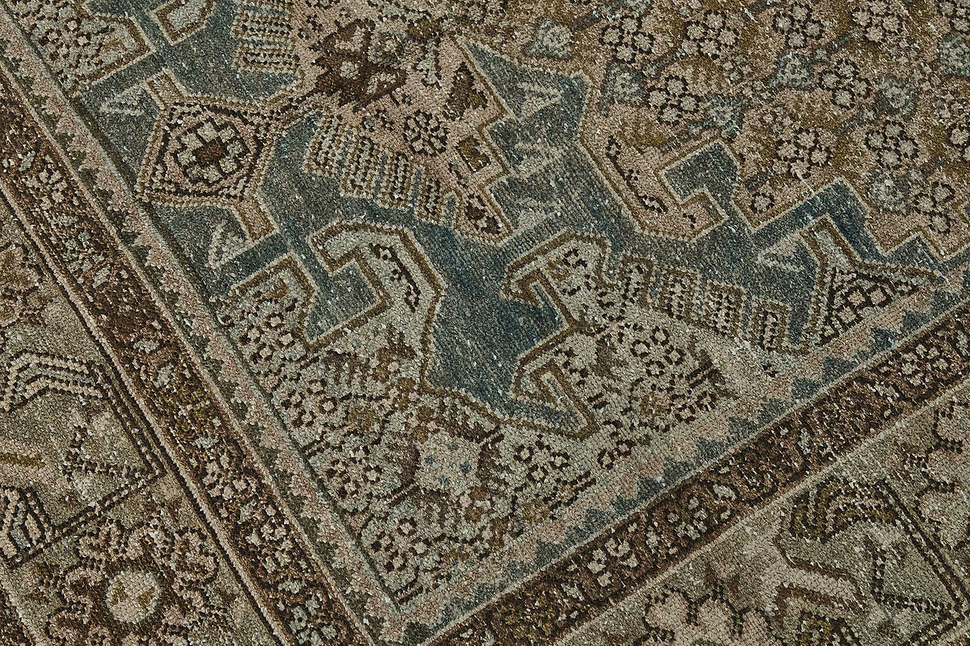 4x6 Antique Persian Heriz Rug - 50082