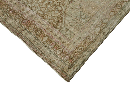 7x10 Beige Antique Persian Bakhtiari Rug - 50112
