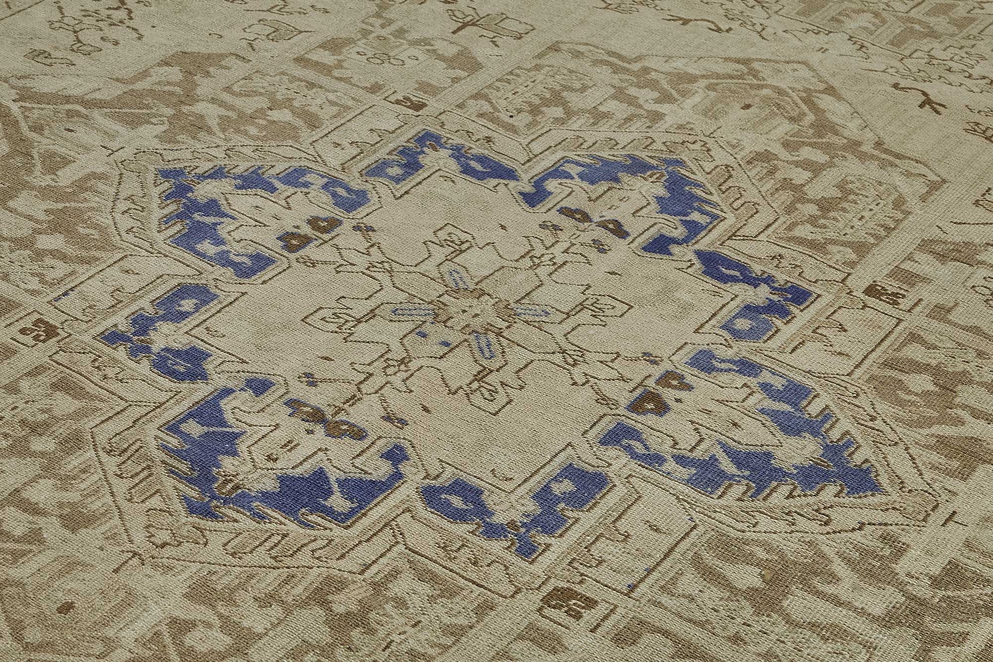 9x13 Beige Antique Persian Heriz Rug - 50114