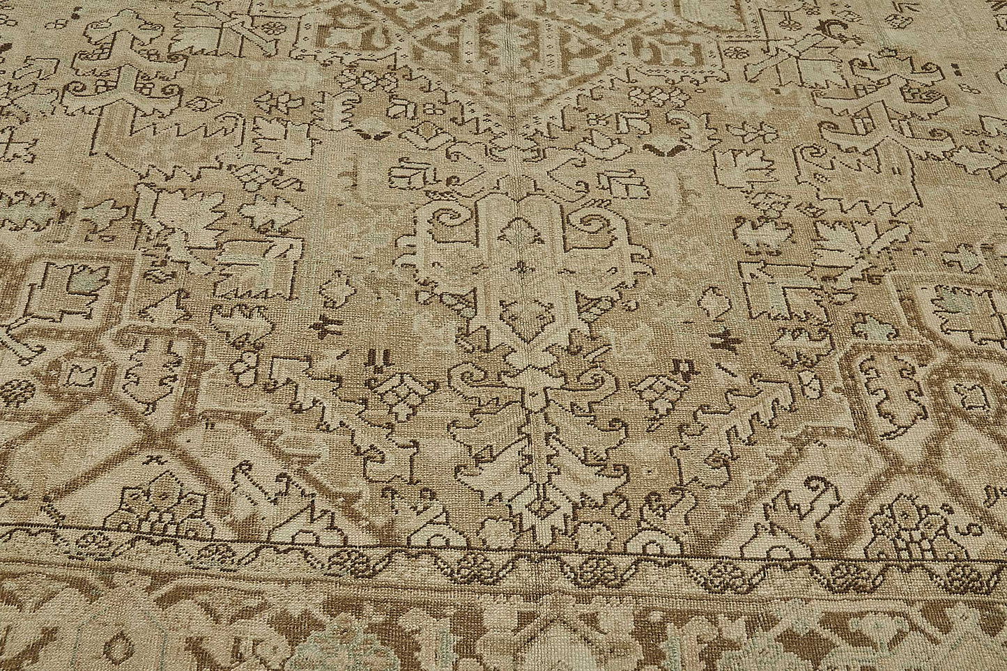 9x12 Beige Antique Persian Heriz Rug - 50130
