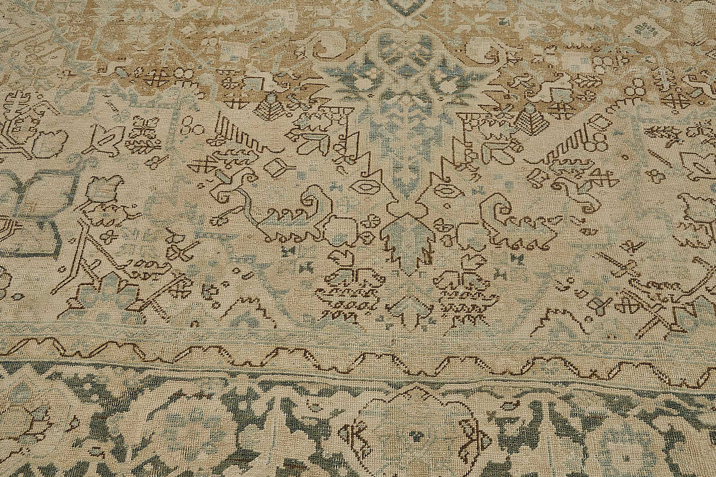 9x12 Beige Antique Persian Heriz Rug - 50141