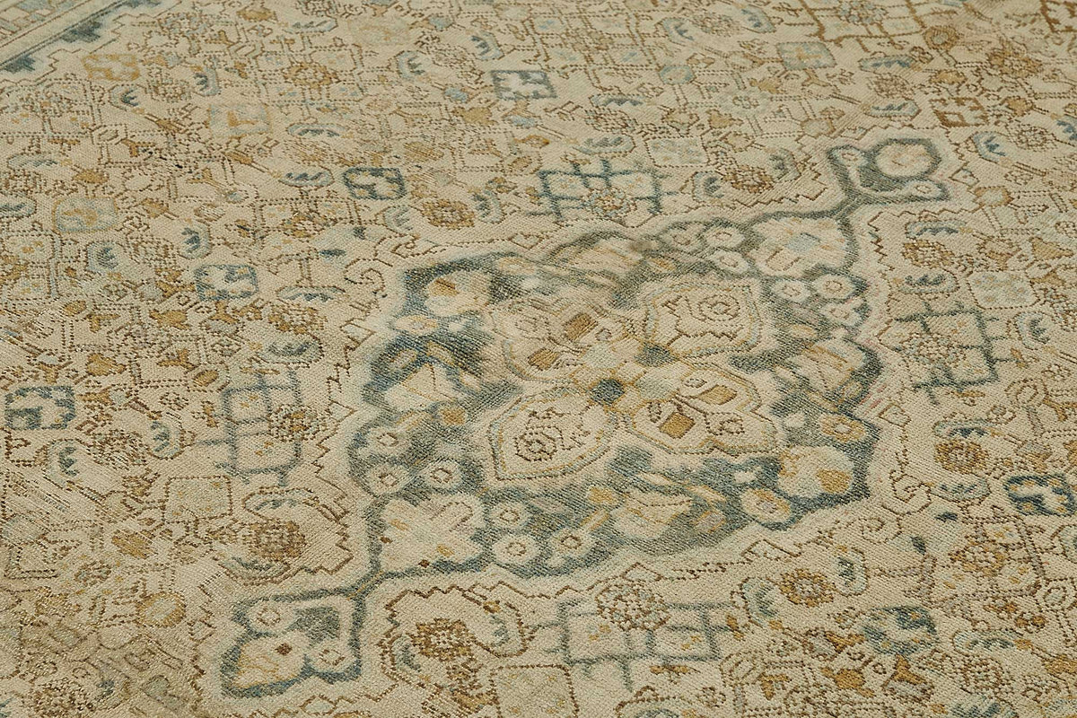 8x11 Beige Antique Persian Heriz Rug - 50152
