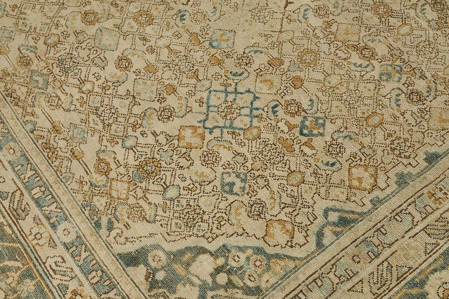 8x11 Beige Antique Persian Heriz Rug - 50152