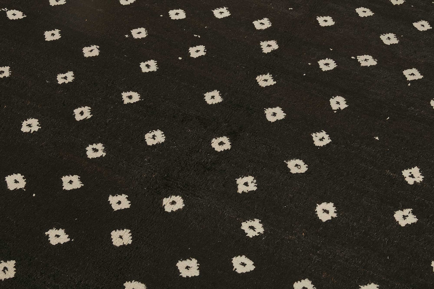 5x8 Black Recycled Chaput Rug - 50324