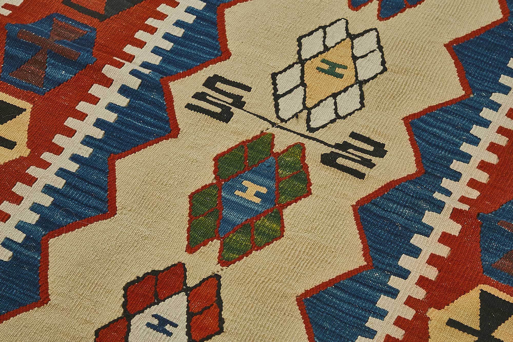 4x6 Handwoven Turkish Wool Kilim Rug - 50344
