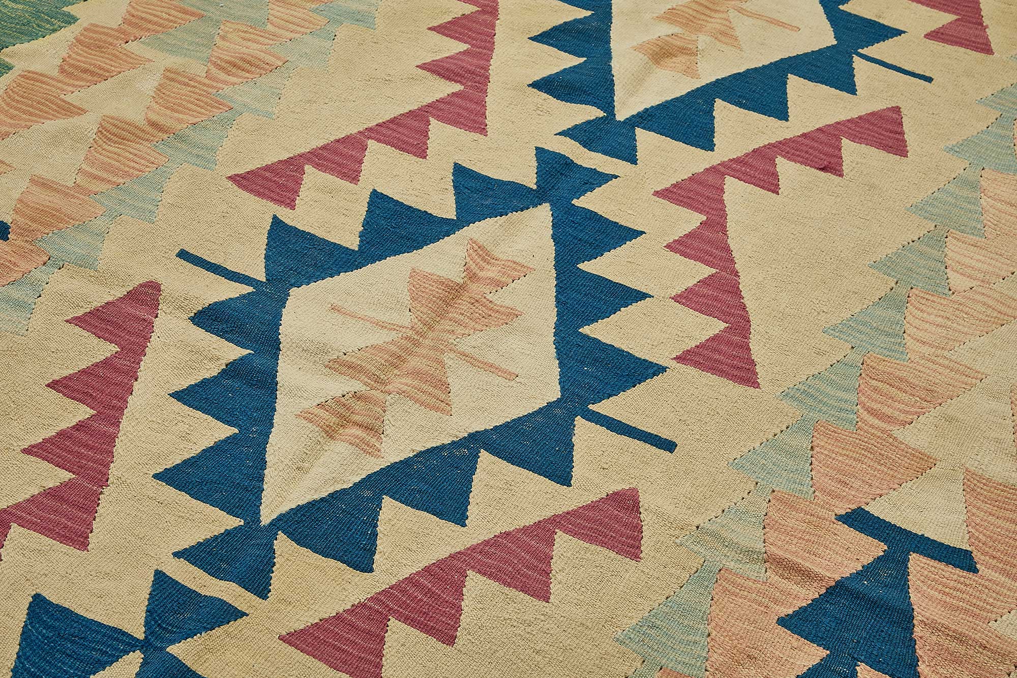 6x8 Handwoven Turkish Kilim Rug - 50527