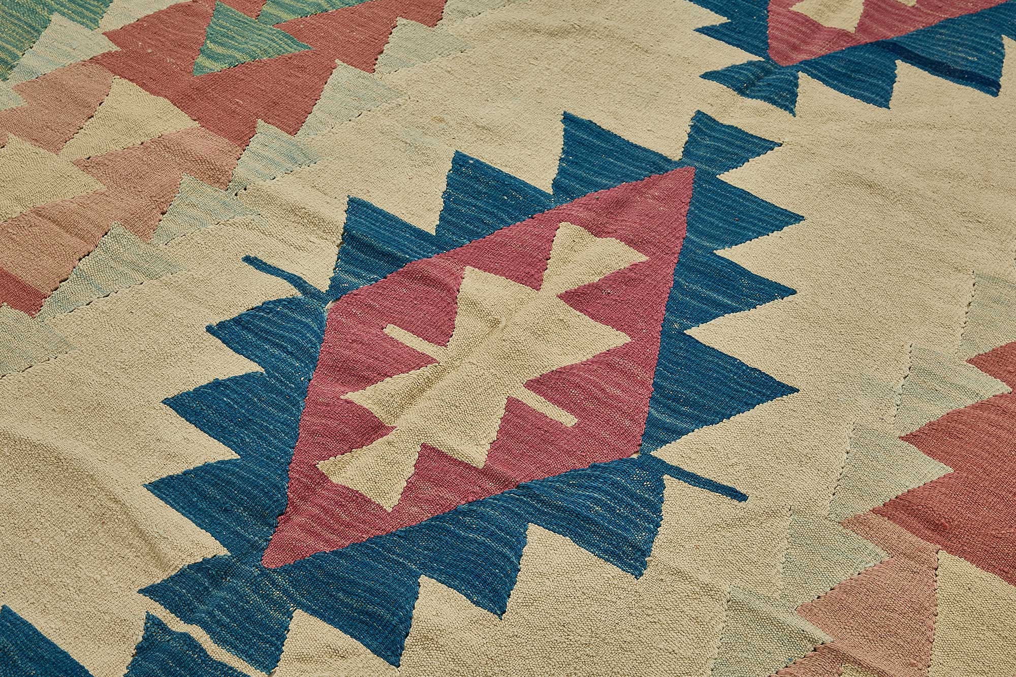 6x9 Handwoven Turkish Kilim Rug - 50580