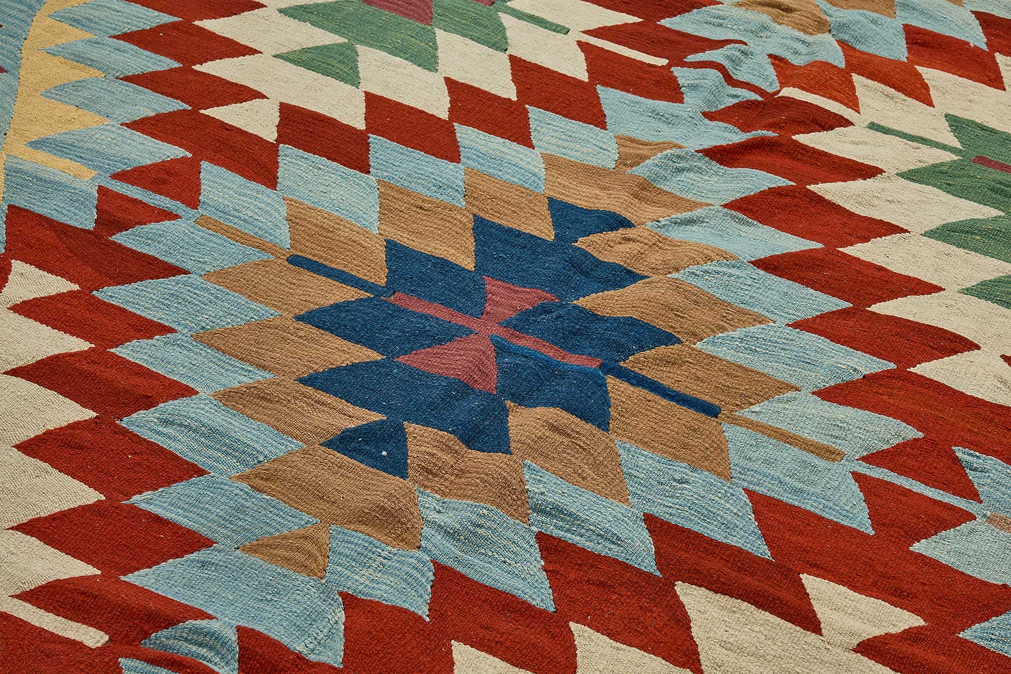 6x9 Handwoven Turkish Kilim Rug - 50596