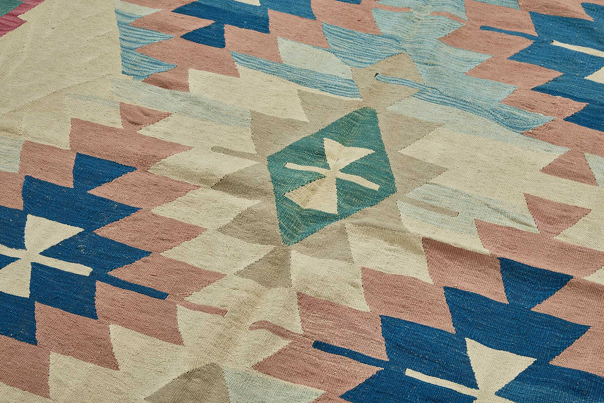 6x11 Handwoven Turkish Kilim Rug - 50624